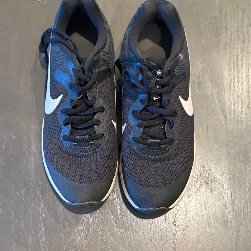 Nike Kids Navy and White Sneakers